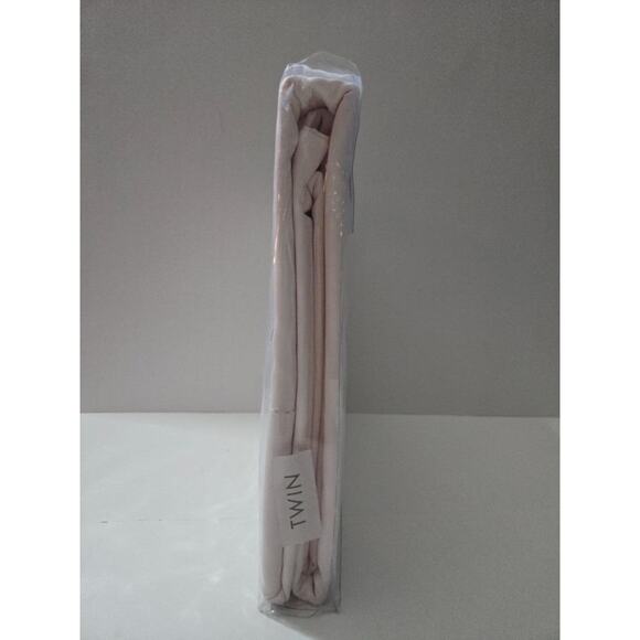 Hotel Collection 680 Thread Count 100% Supima Cotton Twin Rosebud Flat Sheet - Picture 6 of 6